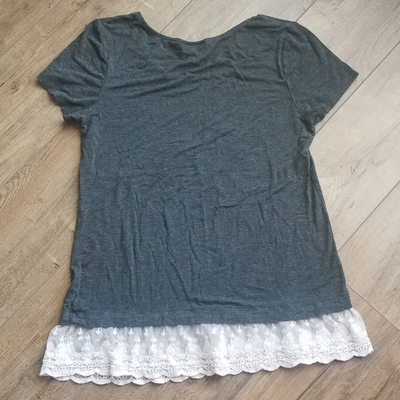 AB Studio Lace Trim Bottom Tee - Small - Picture 3 of 8